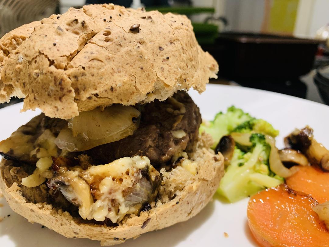 无麸质汉堡和热狗