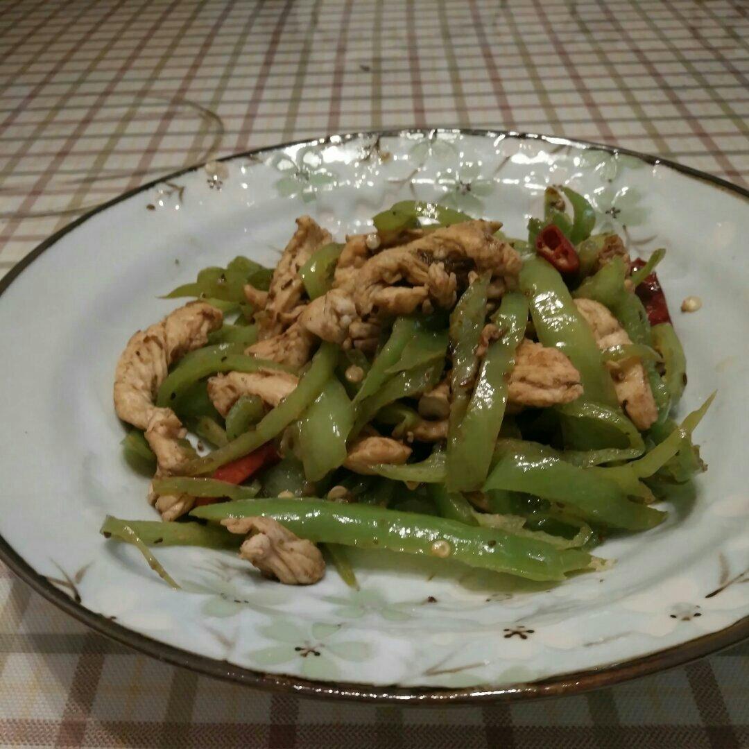 孜然鸡脯肉炒辣子