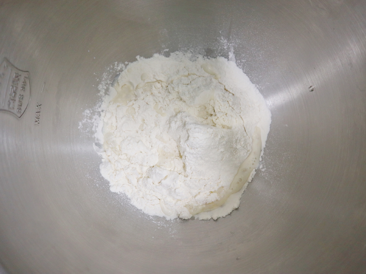 淡奶油吐司❗️超级柔软拉丝，（消耗淡奶油）放三天都不硬的吐司面包❗️的做法 步骤2