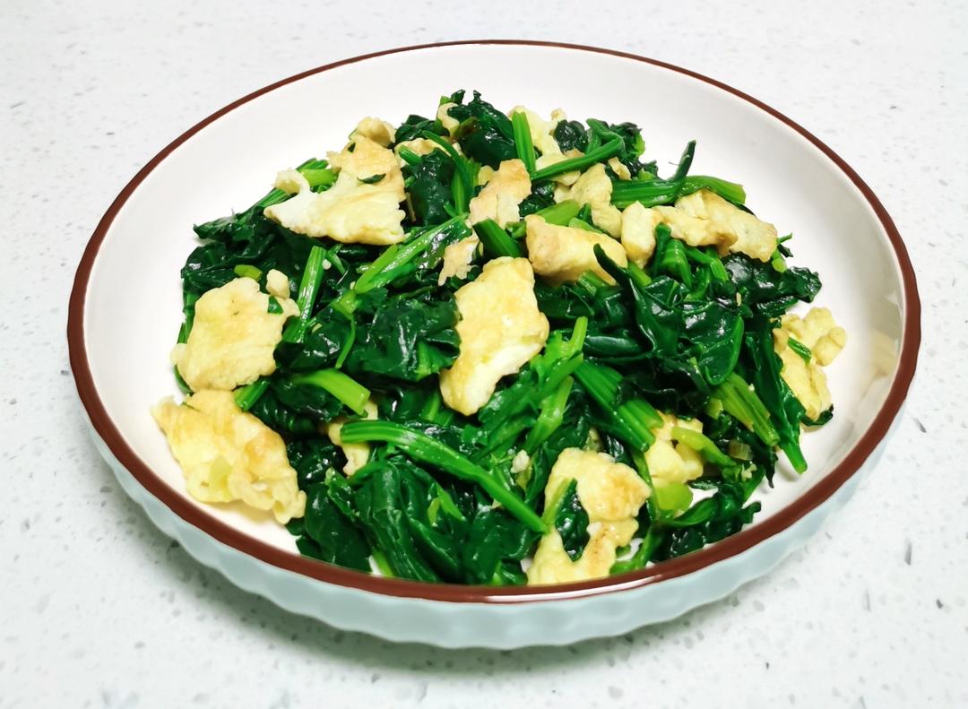 菠菜炒鸡蛋