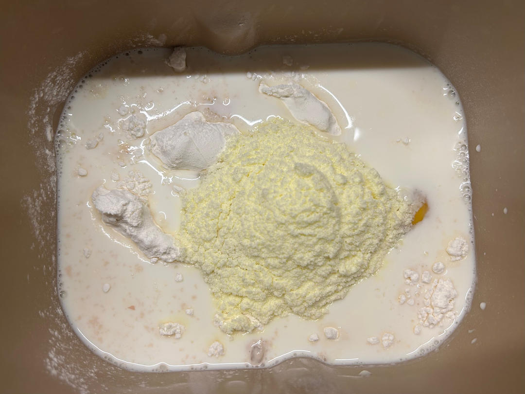 纯奶手撕吐司的做法 步骤1