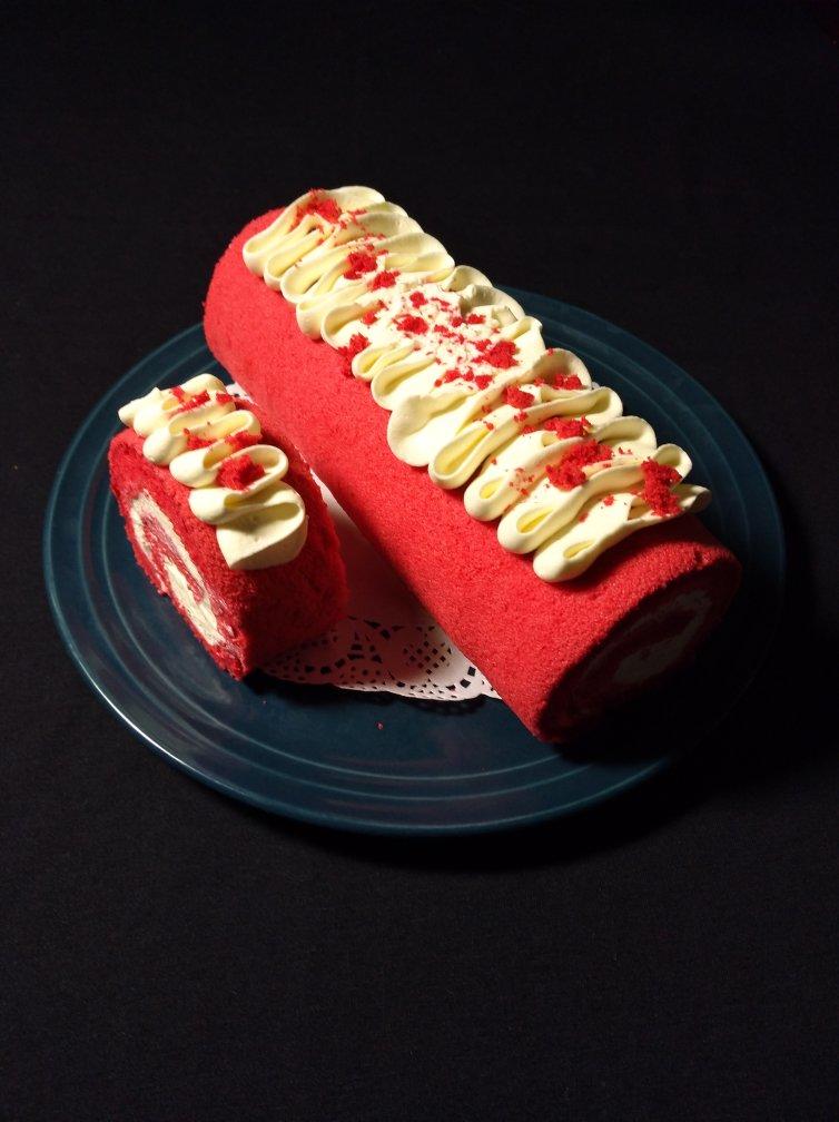 大饼脸子做的红丝绒蛋糕卷