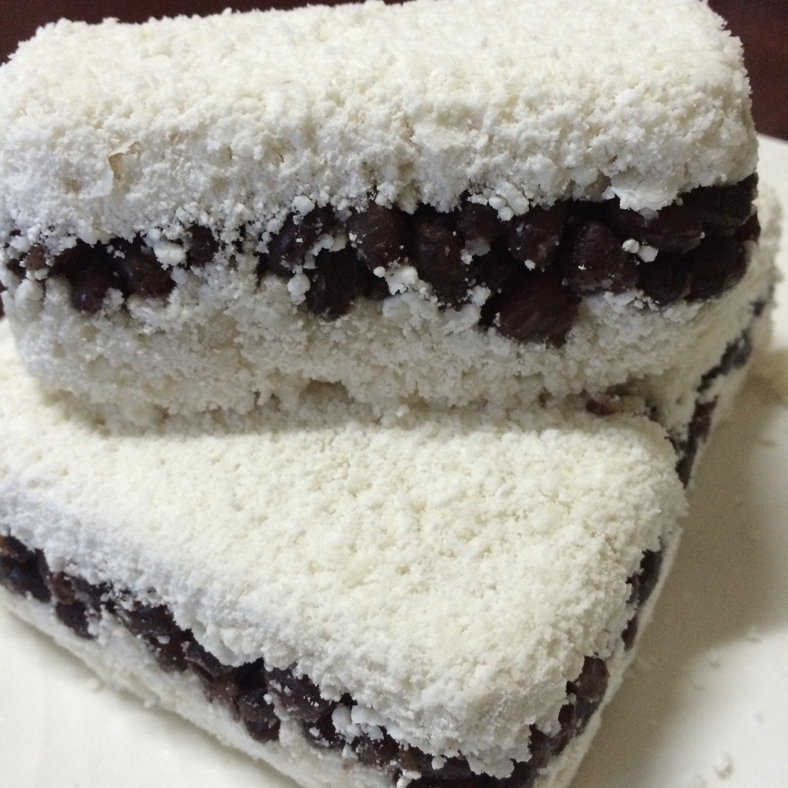 香蕉麻麻是妥妥的家庭煮妇做的豆沙松糕