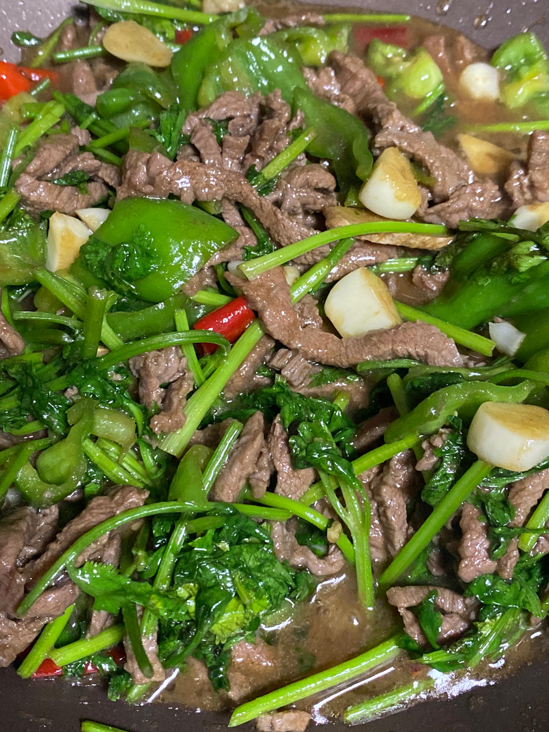 小炒黄牛肉，肉嫩味香！太好吃了简直是米饭杀手！