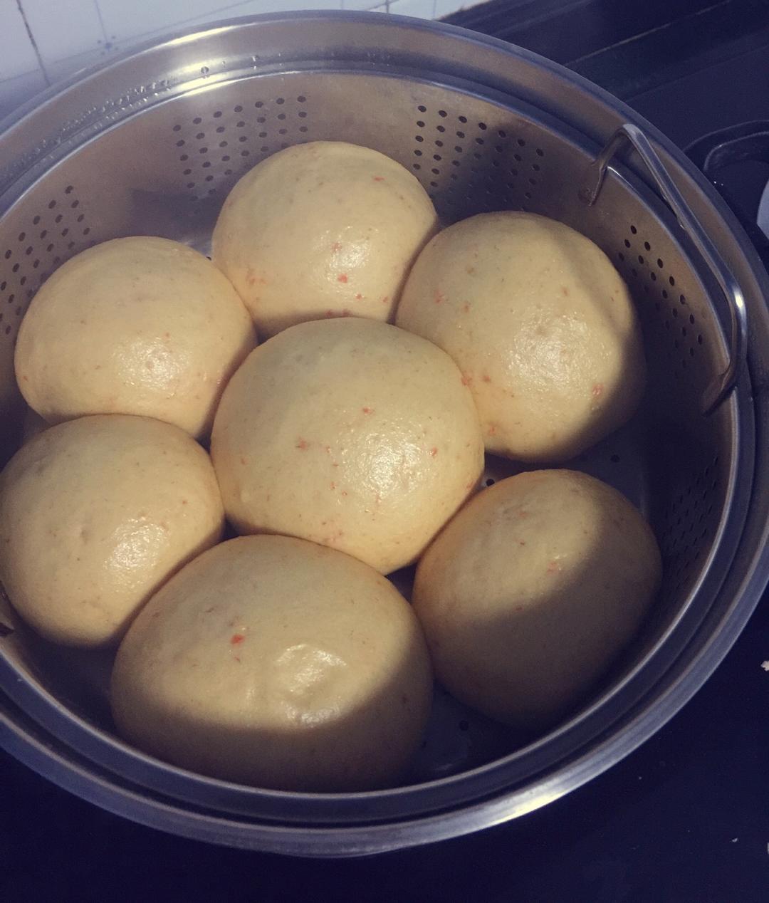 新手也可以--详解如何做出人见人爱、金黄的南瓜馒头