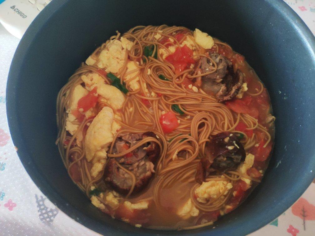 恨不得抱着锅舔的番茄鸡蛋面