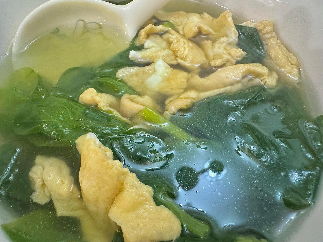 豌豆尖鸡蛋汤