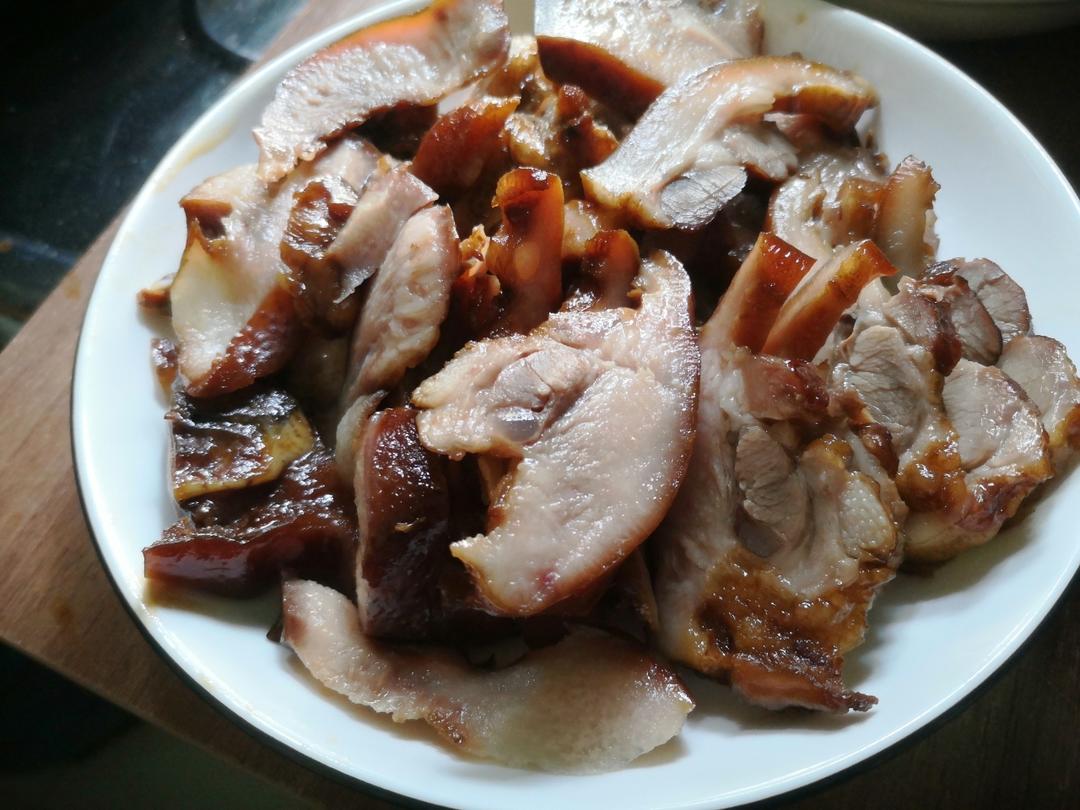 卤猪头皮