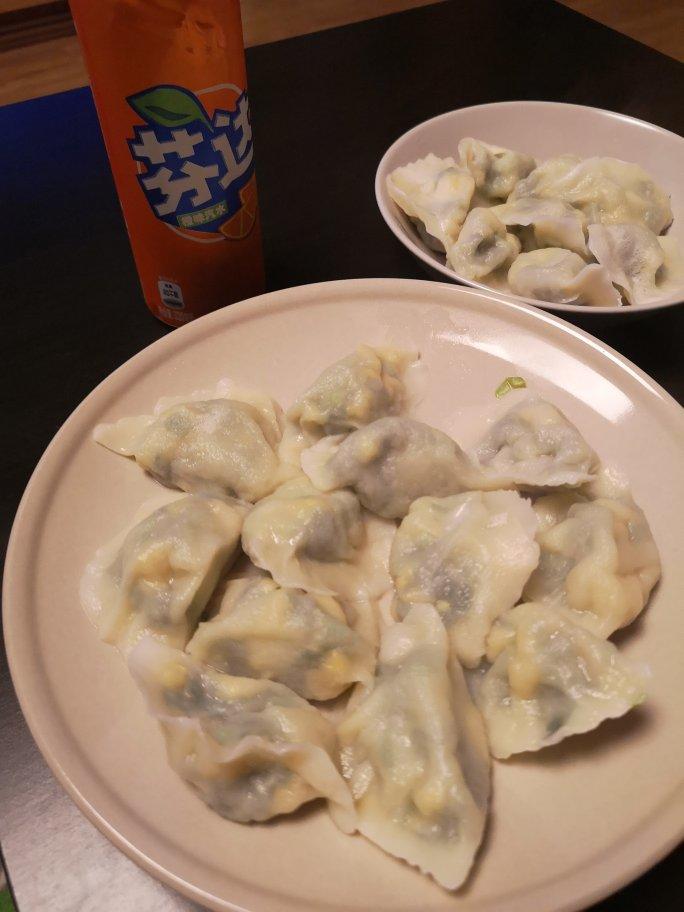 韭菜虾仁鲜肉水饺