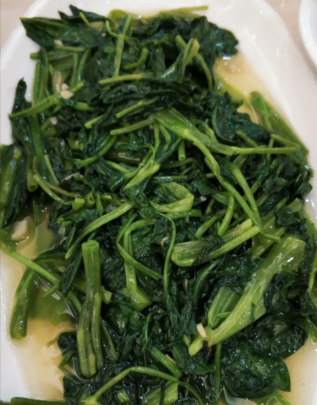 凉拌空心菜