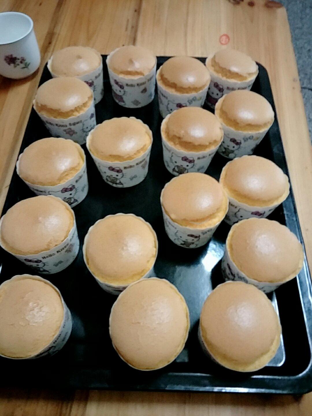 宝宝纸杯蛋糕