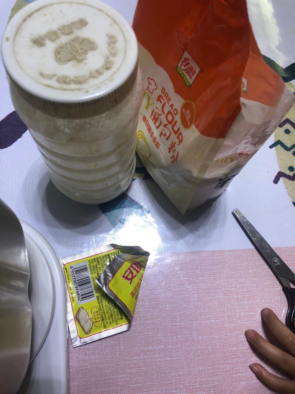 纯奶手撕吐司的做法 步骤1