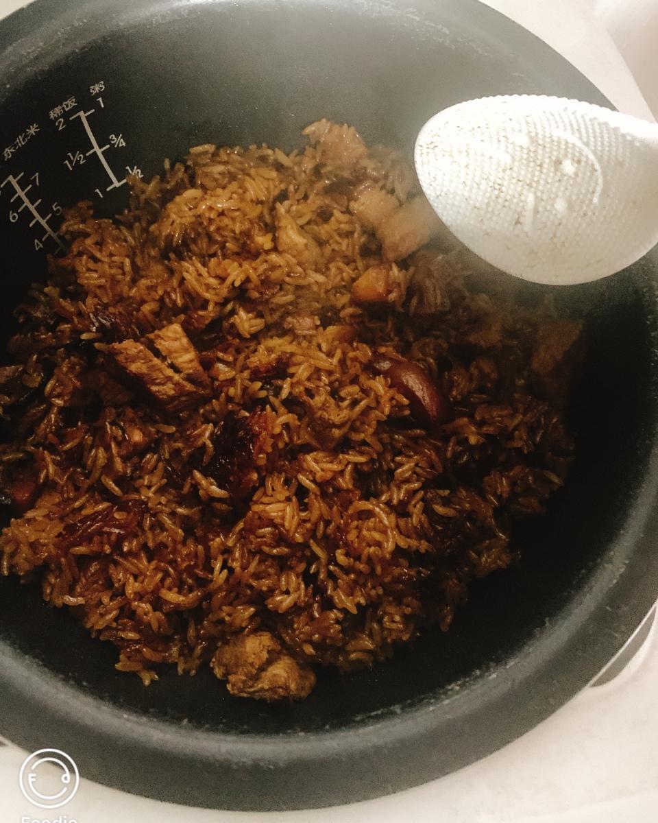 五花肉土豆焖饭