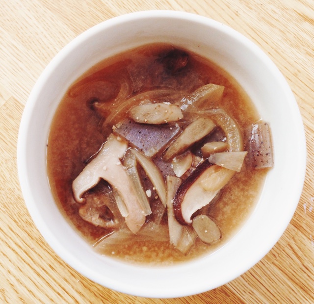 豚汁(猪肉味噌汤)