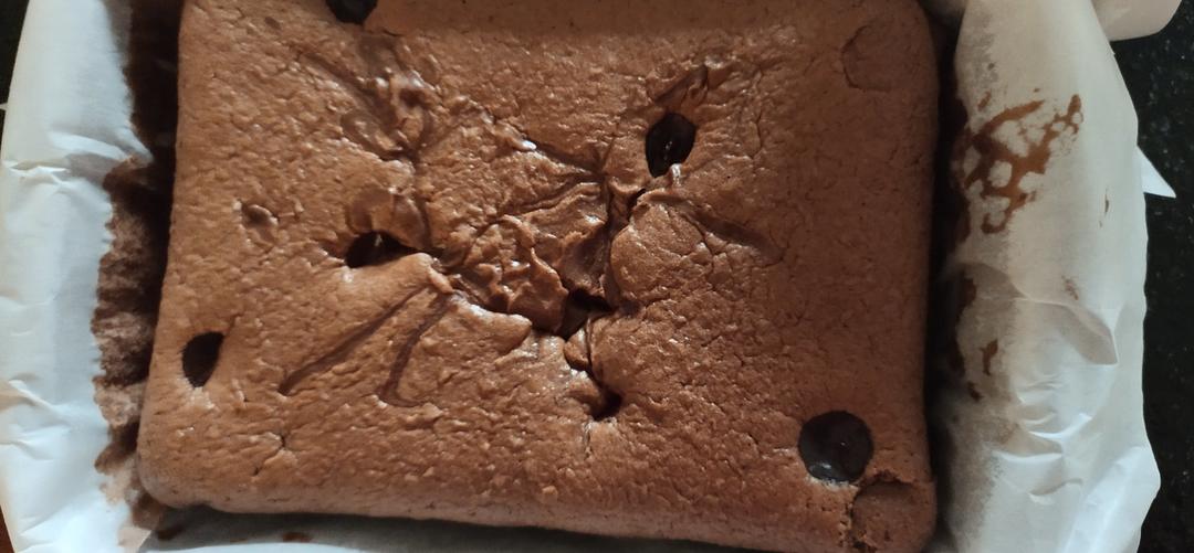 巧克力使人快乐（胖）——巧克力爆浆古早蛋糕