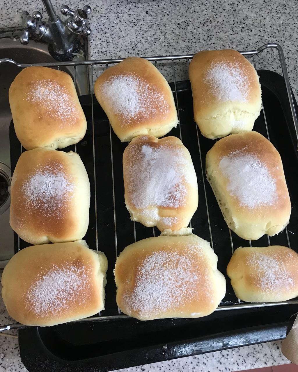 软到不知所措的牛奶卷