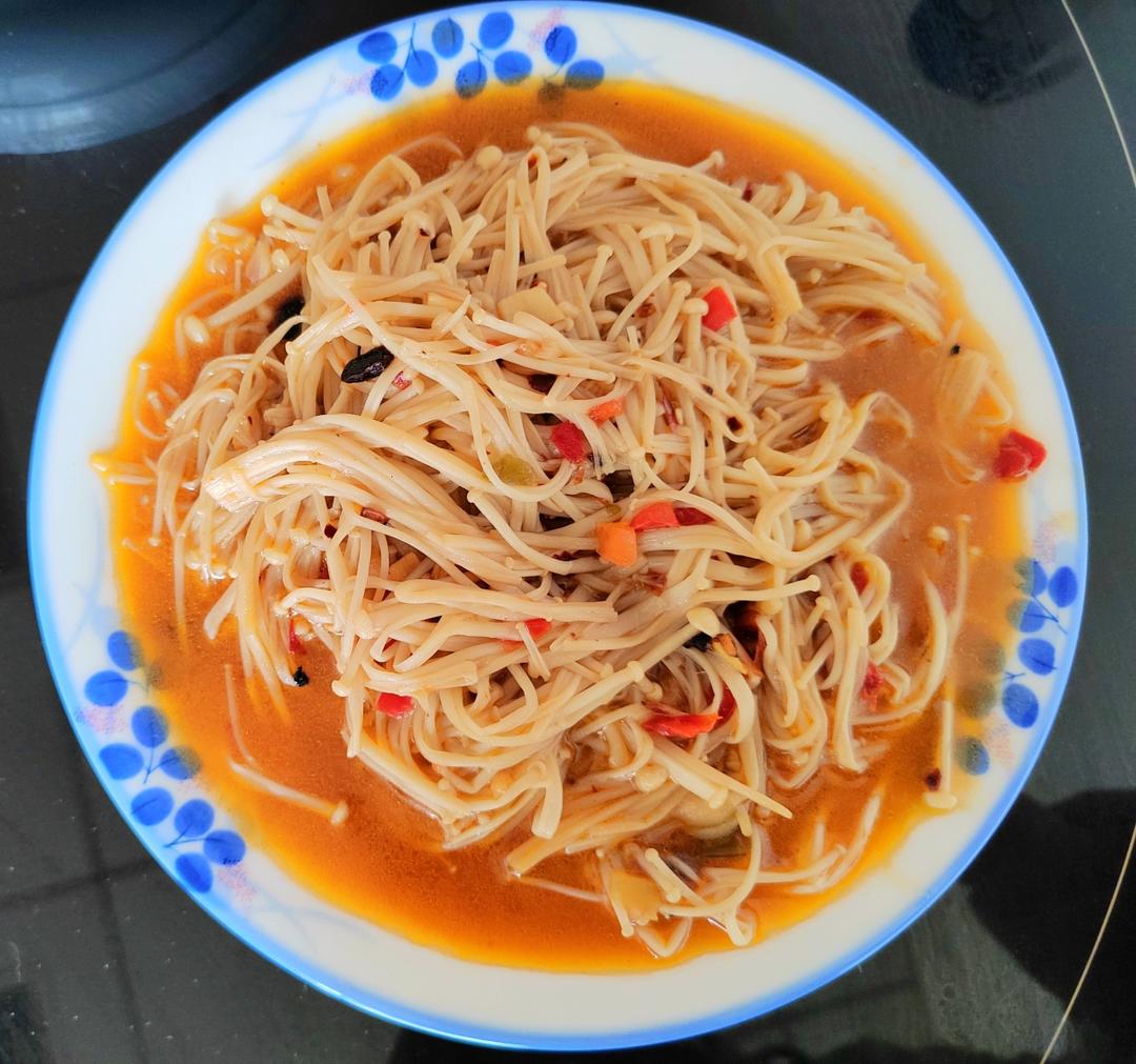 超下饭的炒金针菇！！