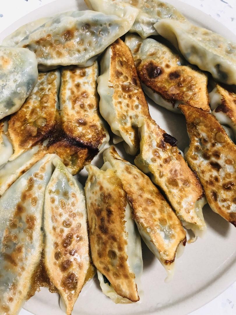 饺子皮版生煎包