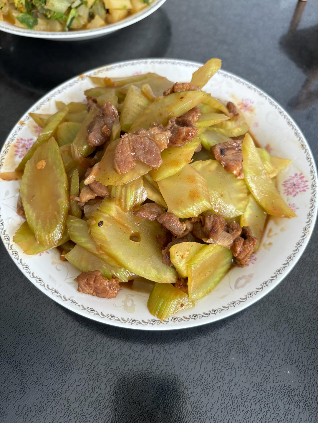 莴笋炒肉片