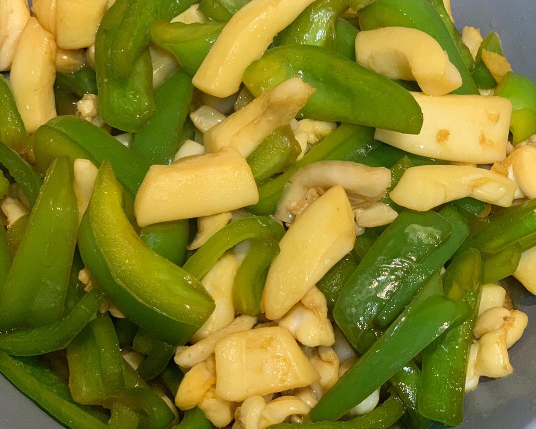 小朋友爱吃的简单菜—墨鱼炒青椒