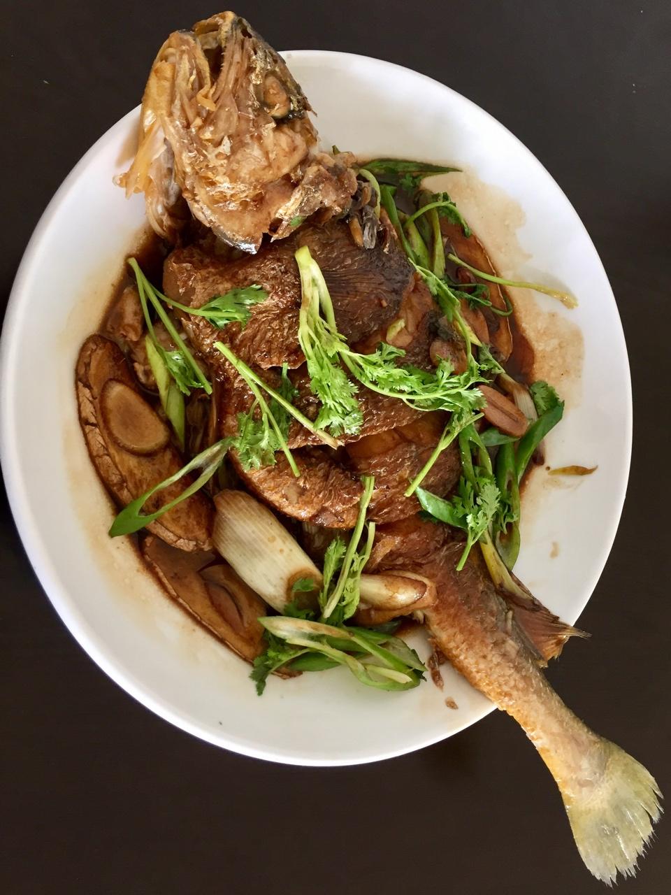 家常烧黄鱼 Yellow sea fish