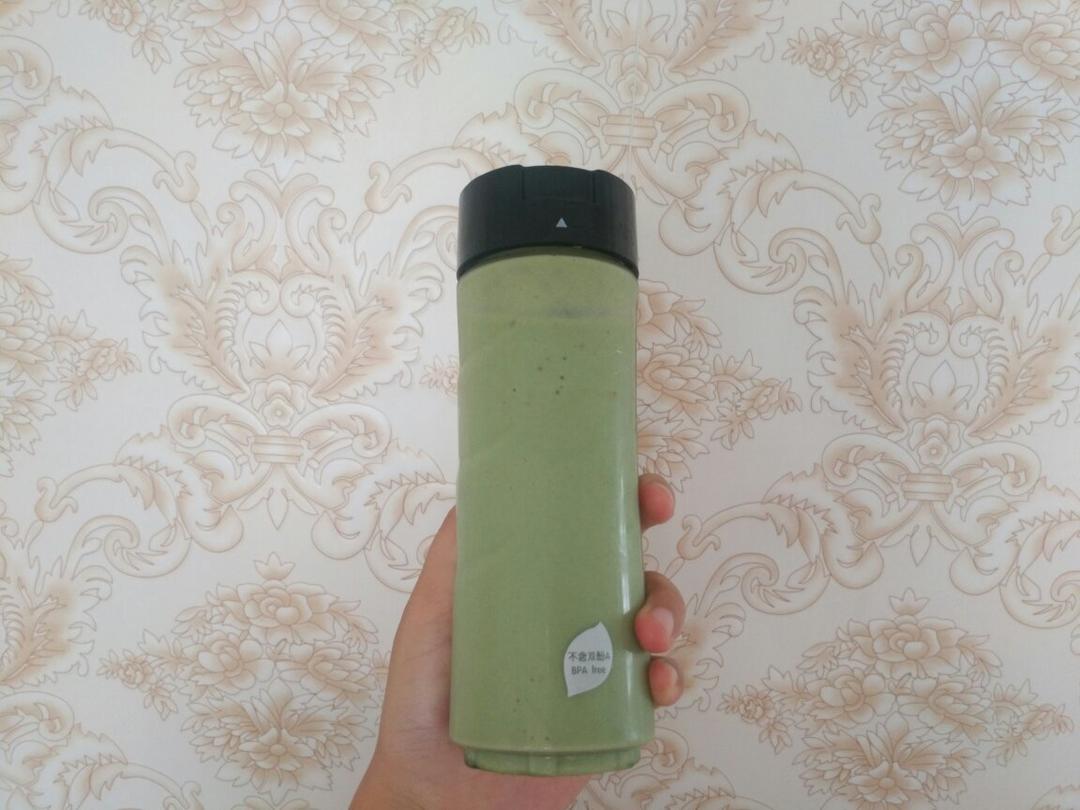 牛油果香蕉奶昔