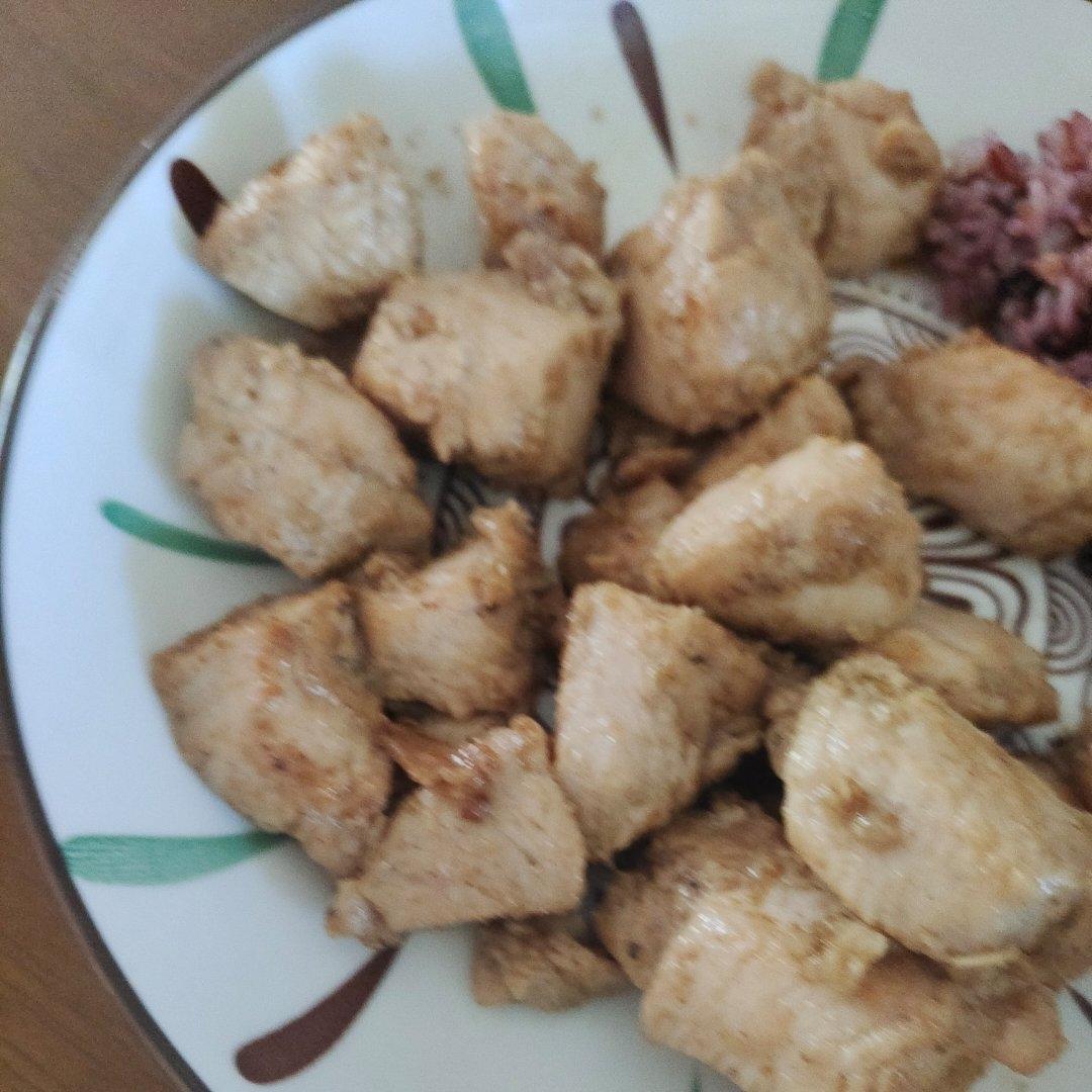 这不是健身餐，论鸡胸肉的不健康吃法（牙签肉）