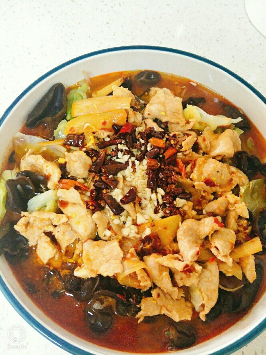 厨师长教你：“水煮肉片”的正宗做法，这味道真的很四川