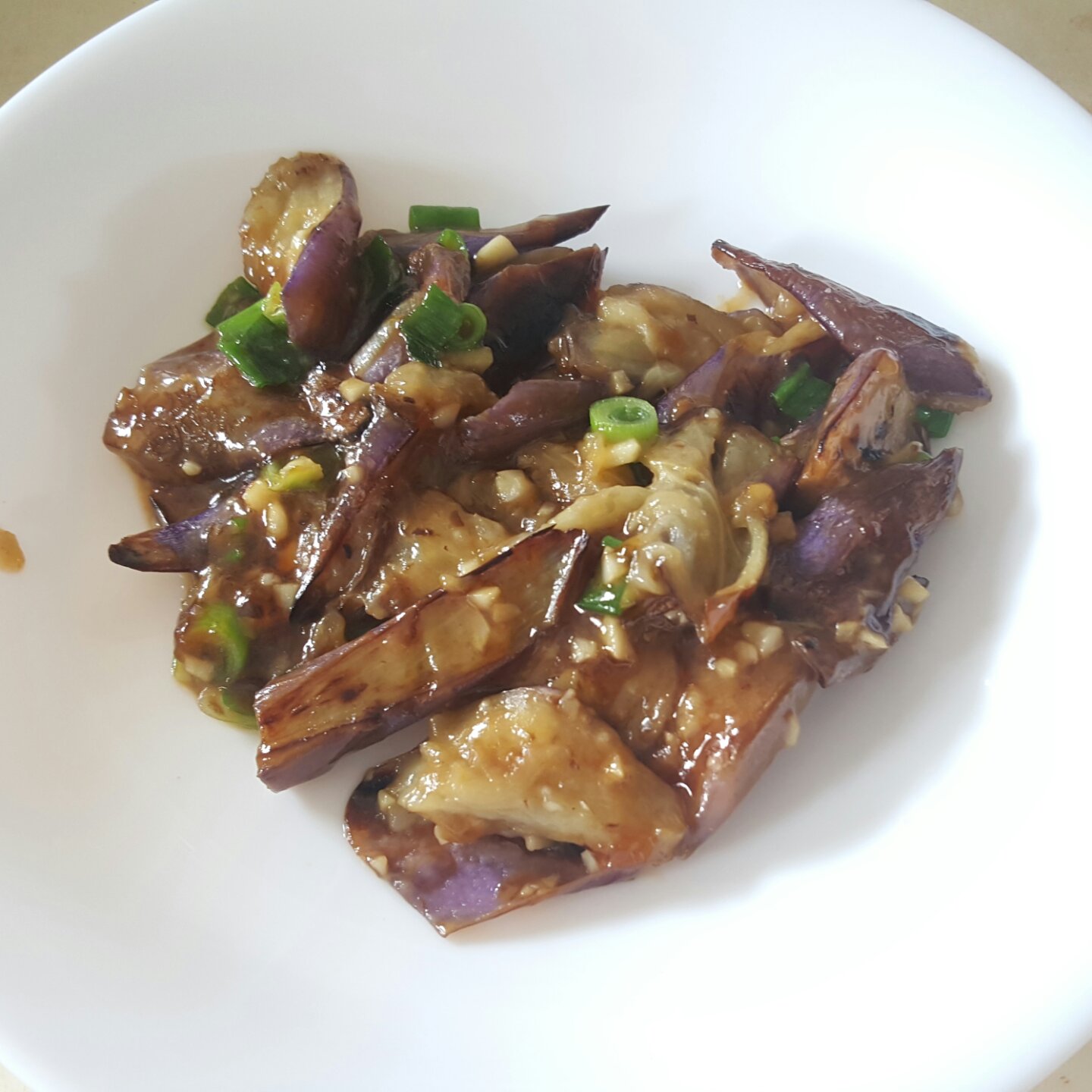 红烧茄子（教你炒茄子不变色的小妙招）