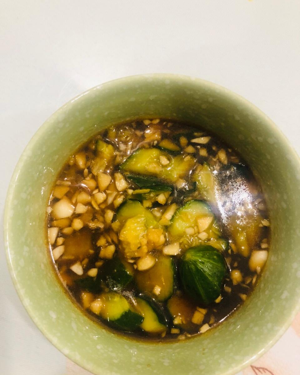 赞不绝口拍黄瓜🥒