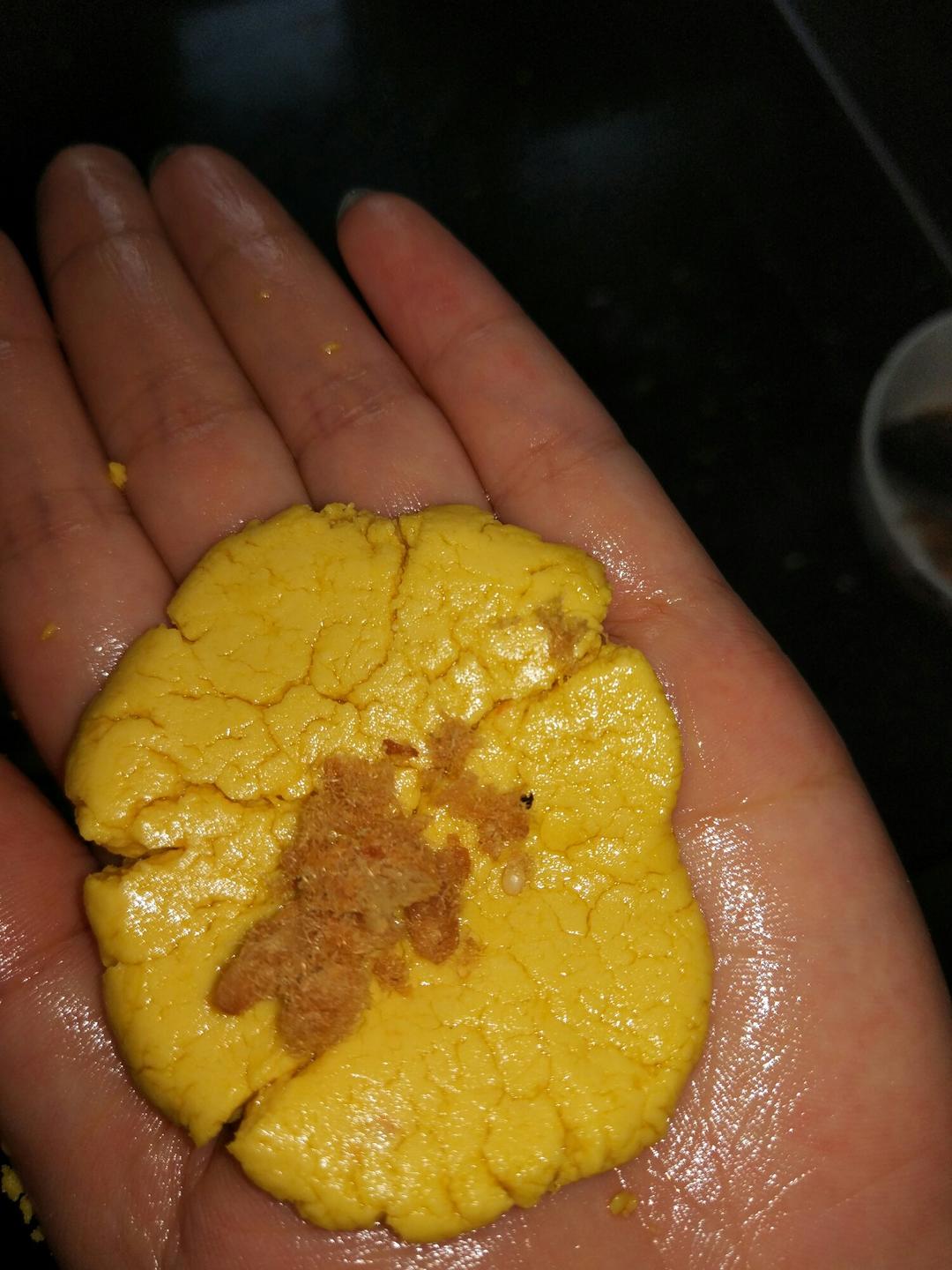 南瓜芝麻肉松饼