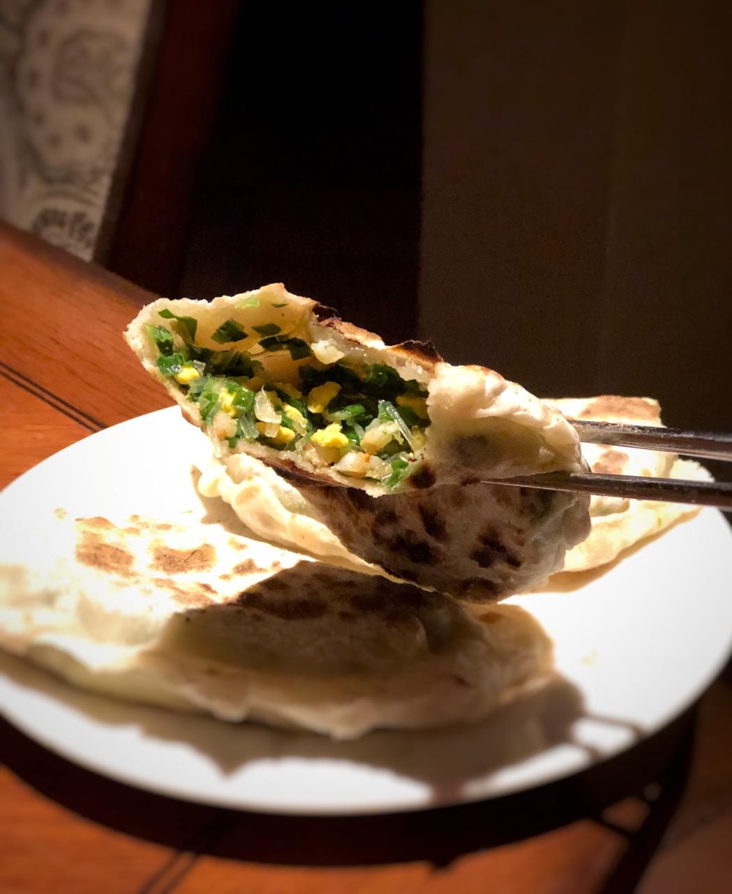 i-wen做的韭菜盒子 chinese leek and egg pasty