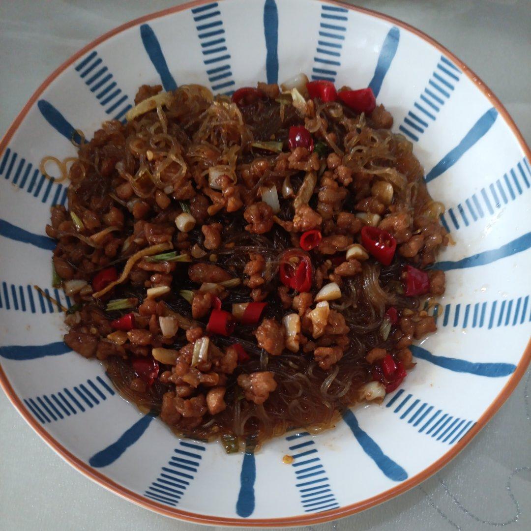 肉末粉丝煲（蚂蚁上树，干捞粉丝煲）