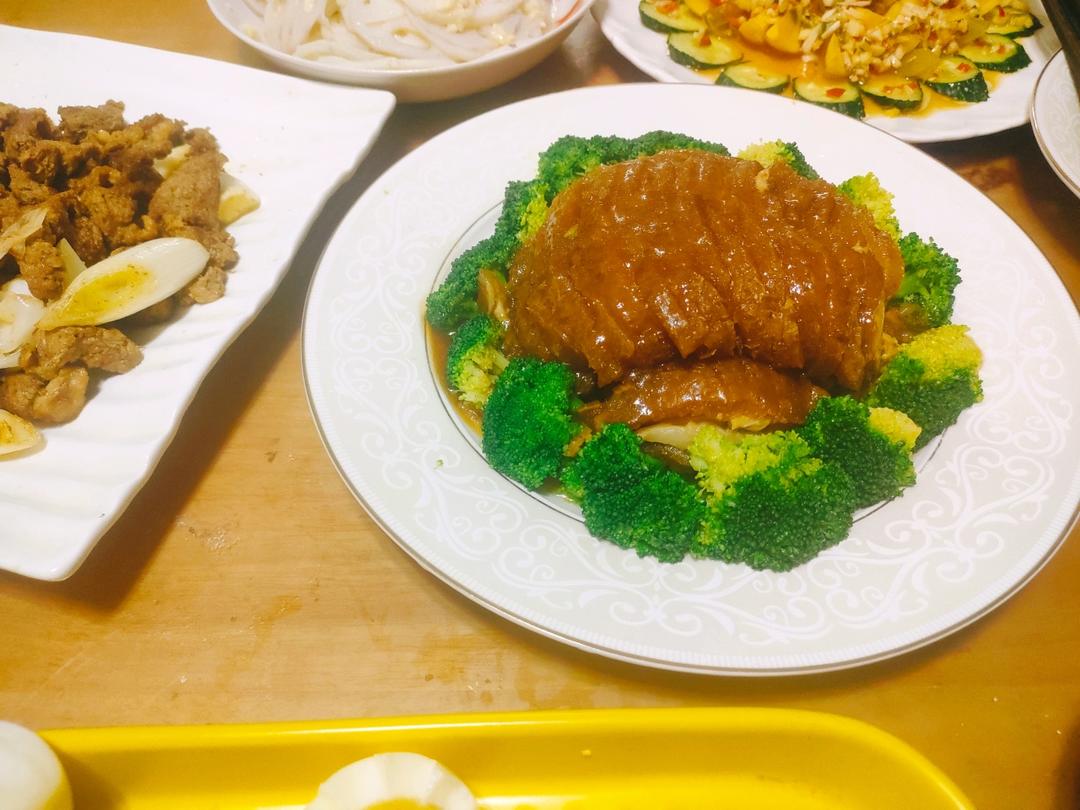 南乳扣肉，一个小技巧，新手也能轻松做到