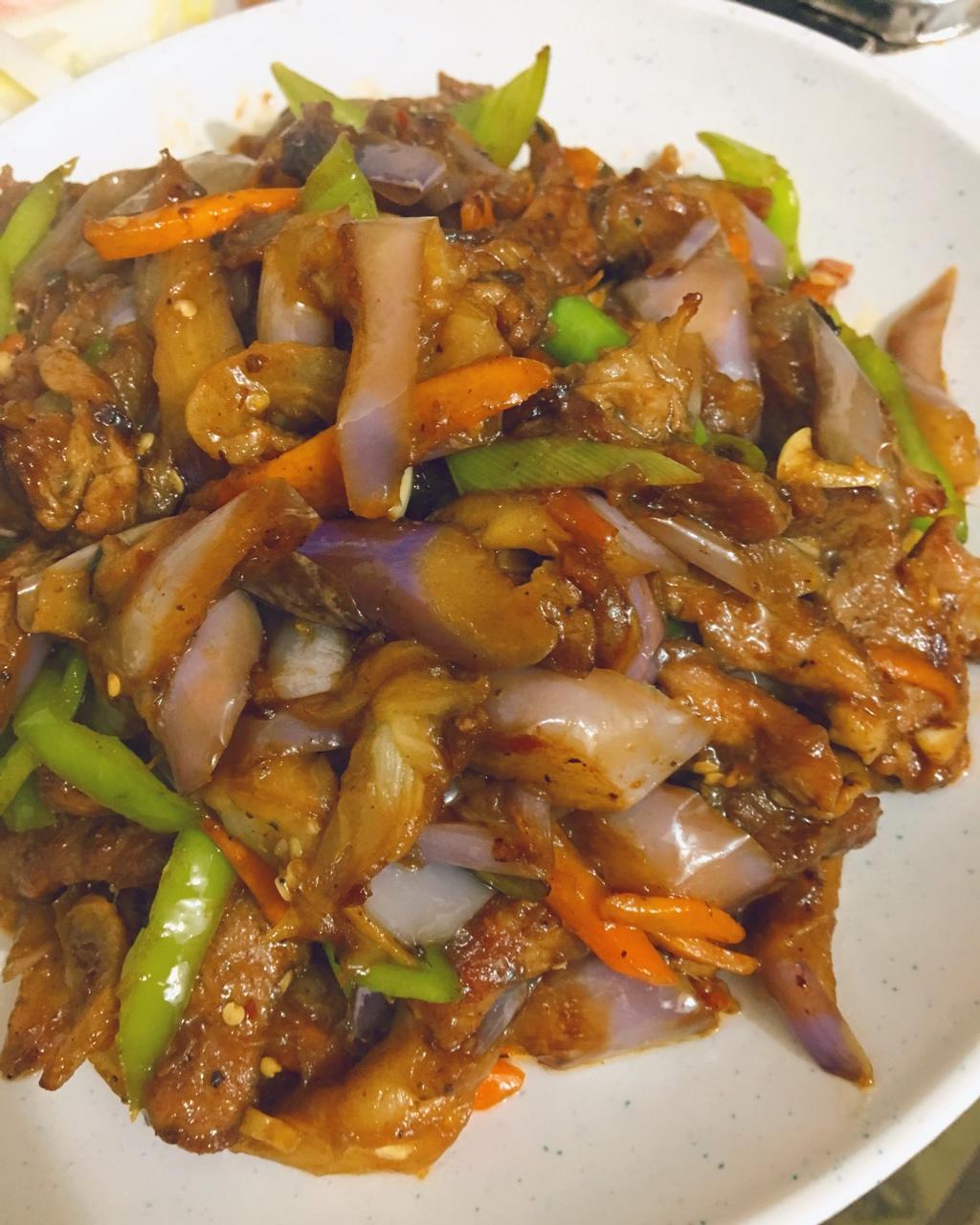 堂妈小厨——辣椒炒茄丝