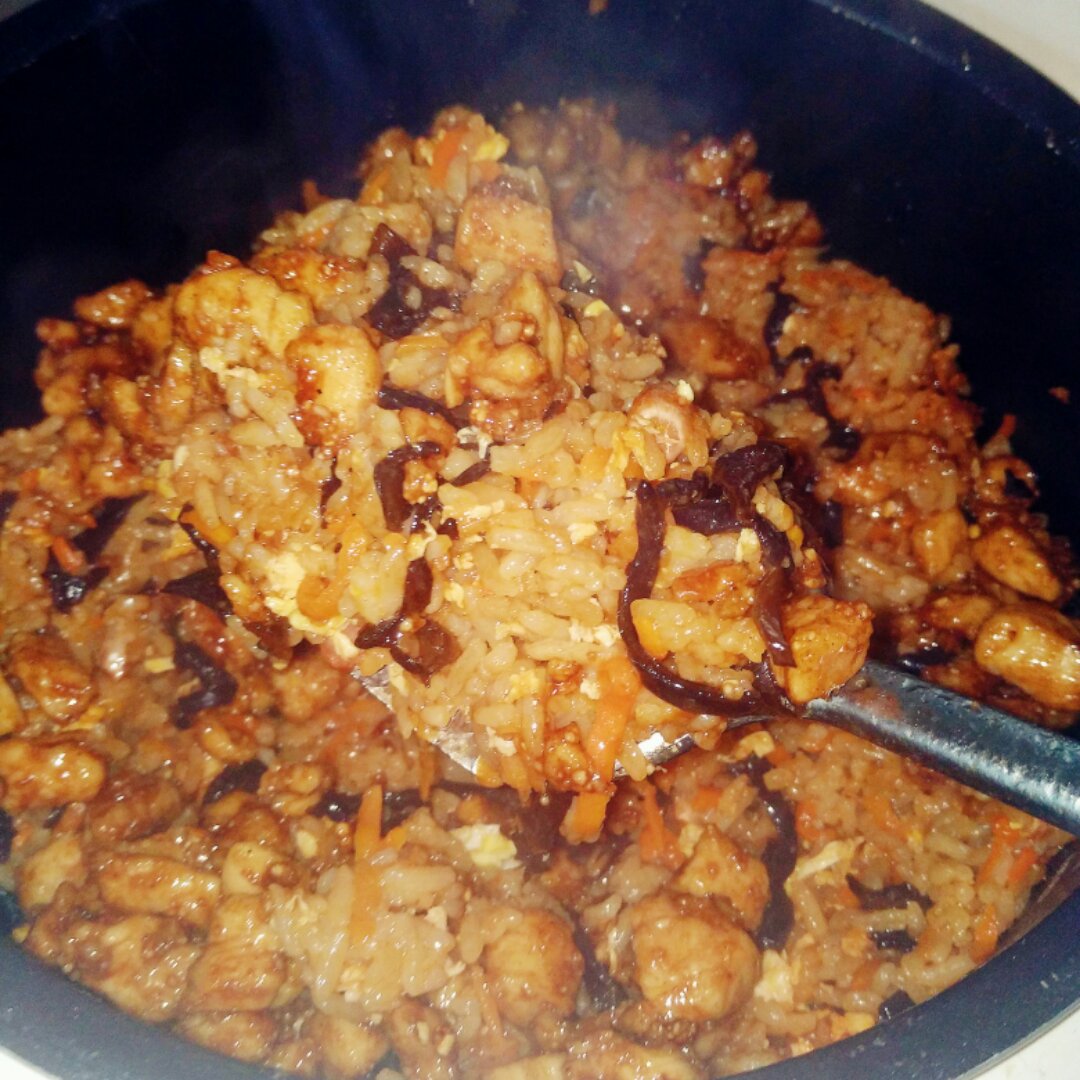 电饭煲鸡胸拌饭