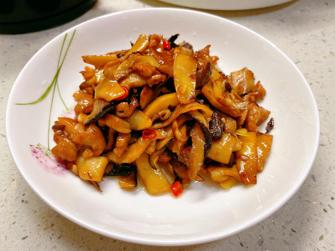 杏鲍菇炒肉