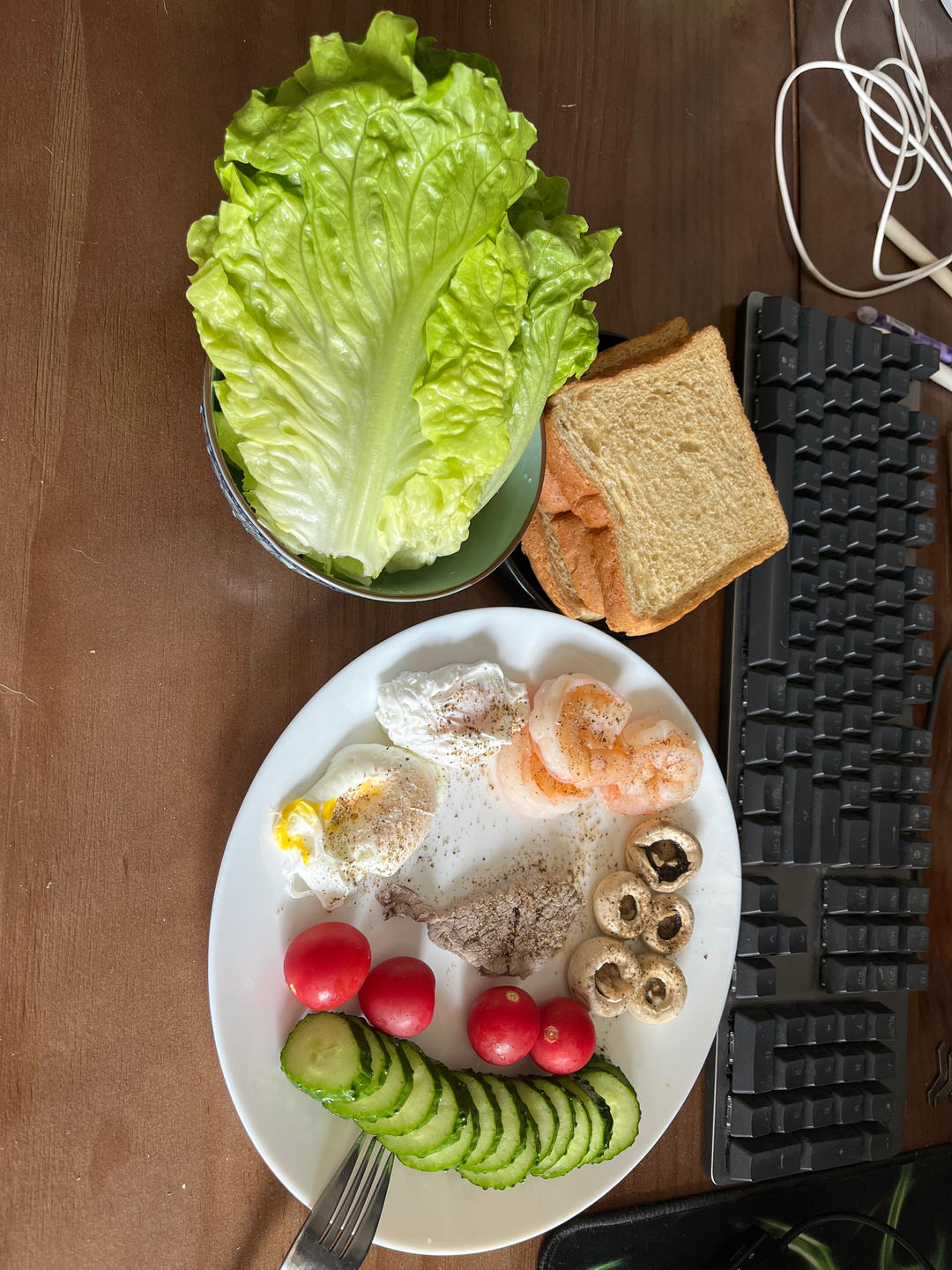 欧陆早餐+苹果+浓缩咖啡+牛奶