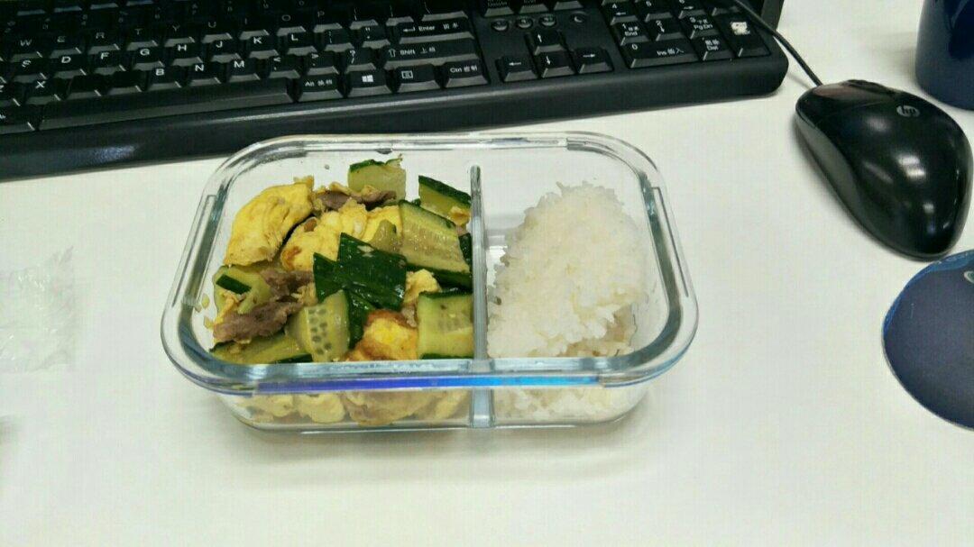 黄瓜炒鸡蛋