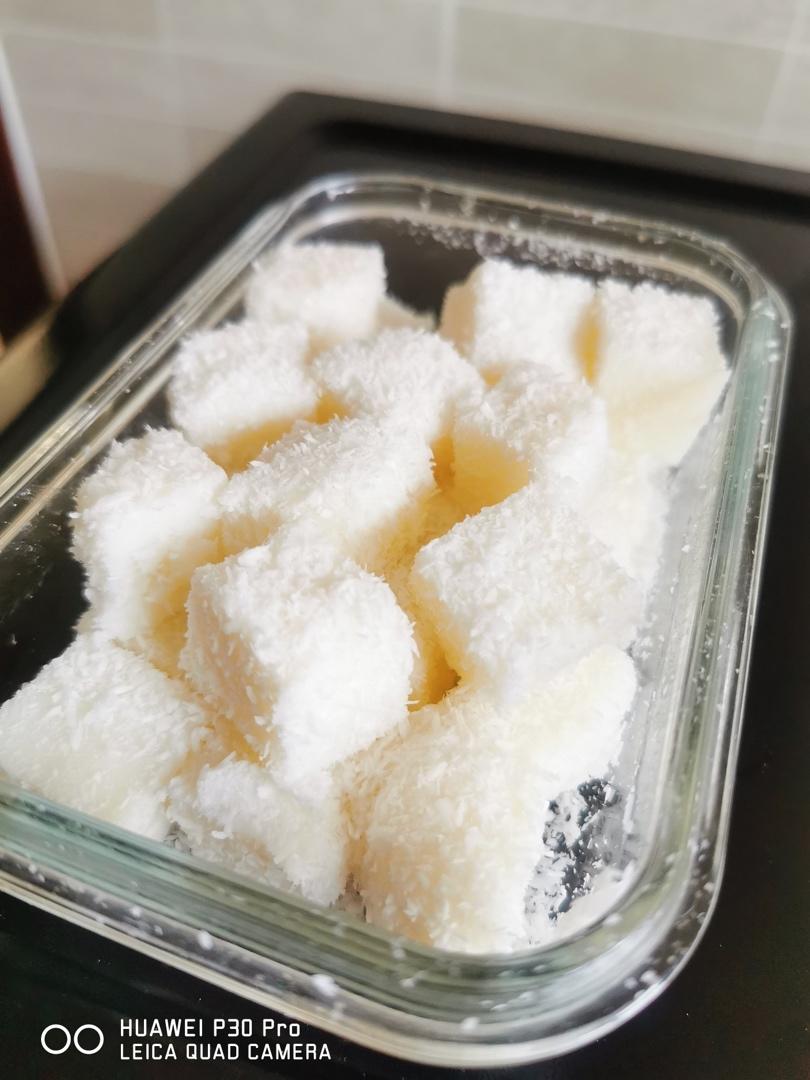完胜85‘C的牛奶椰蓉小方