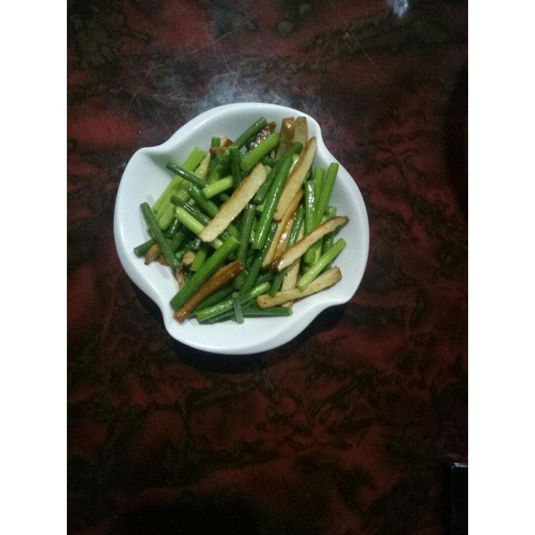 蒜苗香菇炒豆干