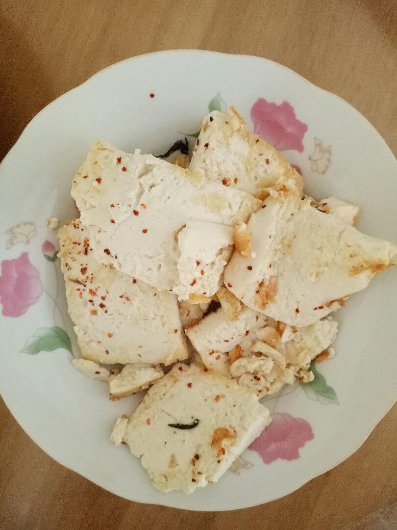 外焦里嫩，老豆腐这么做才更好吃 ！——香煎豆腐