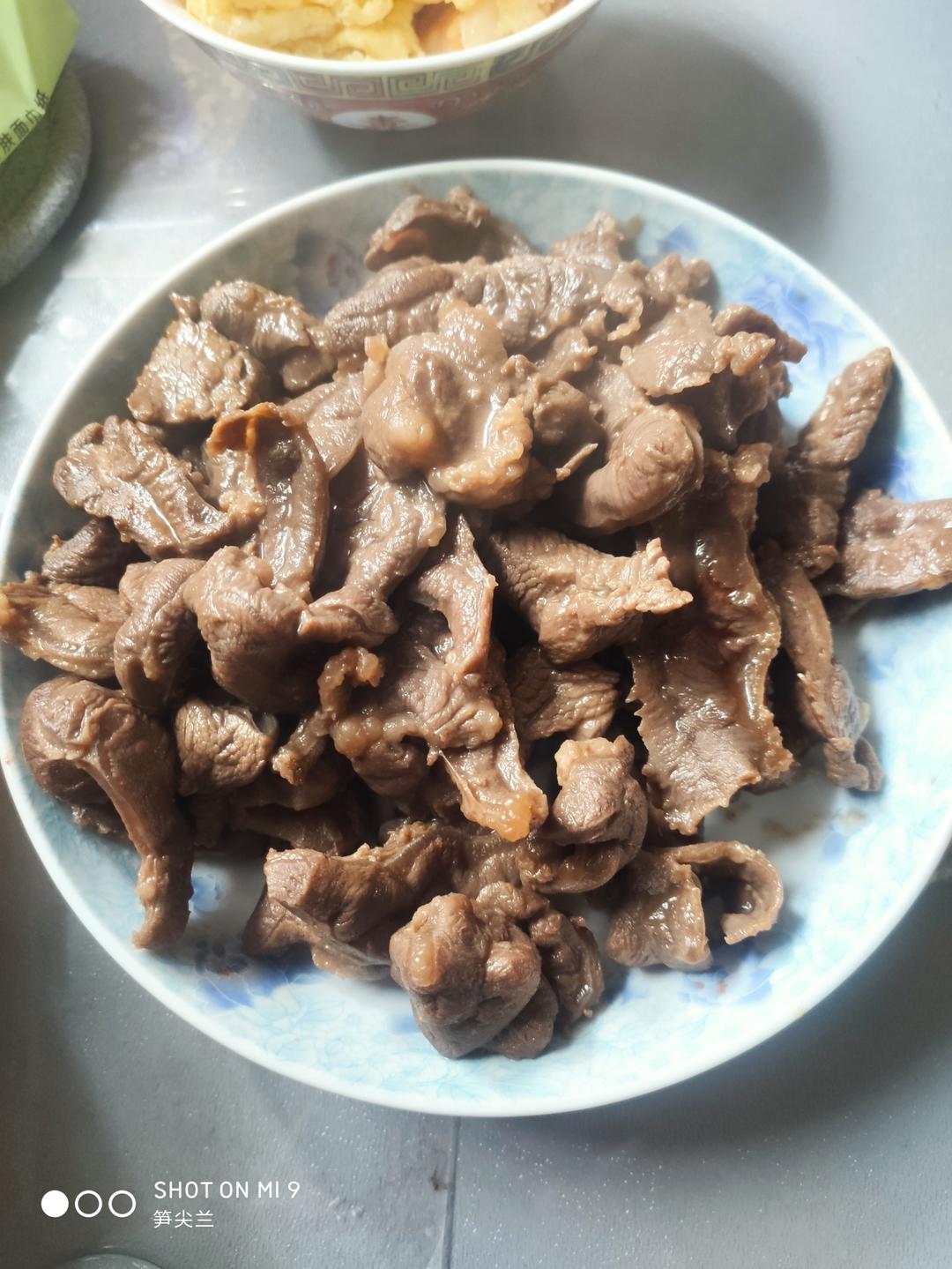 小炒牛腱肉（超详细的做法）