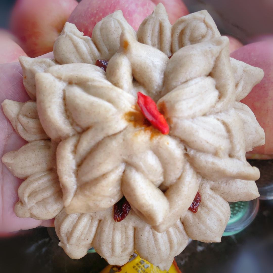 绿豆沙馅红糖玫瑰馒头