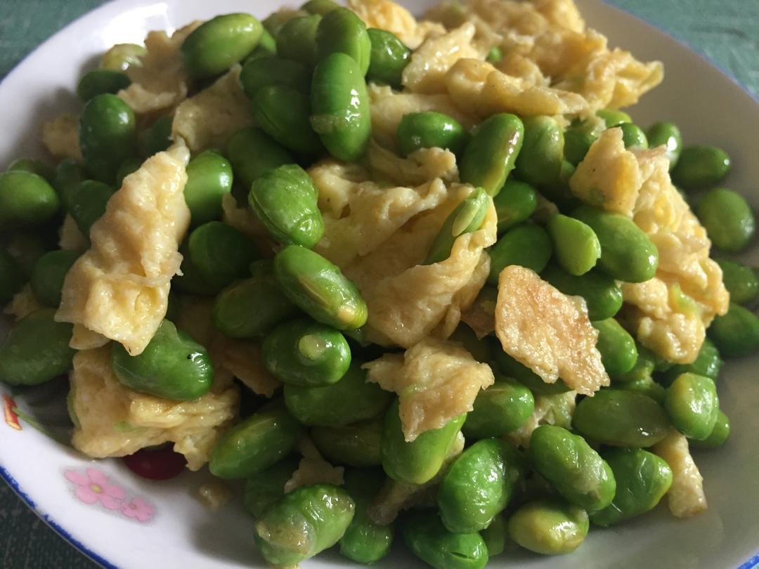 最简单的毛豆炒鸡蛋