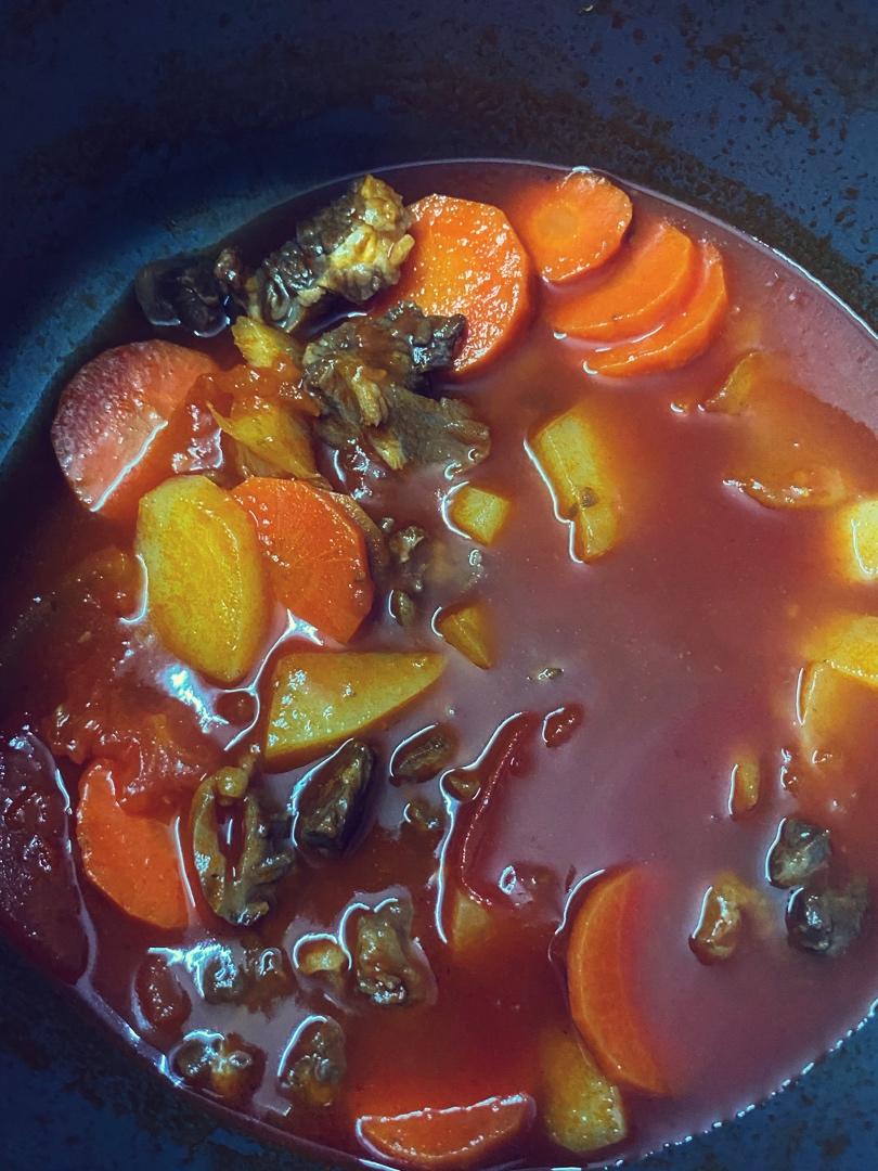 西红柿炖牛腩（牛肉）