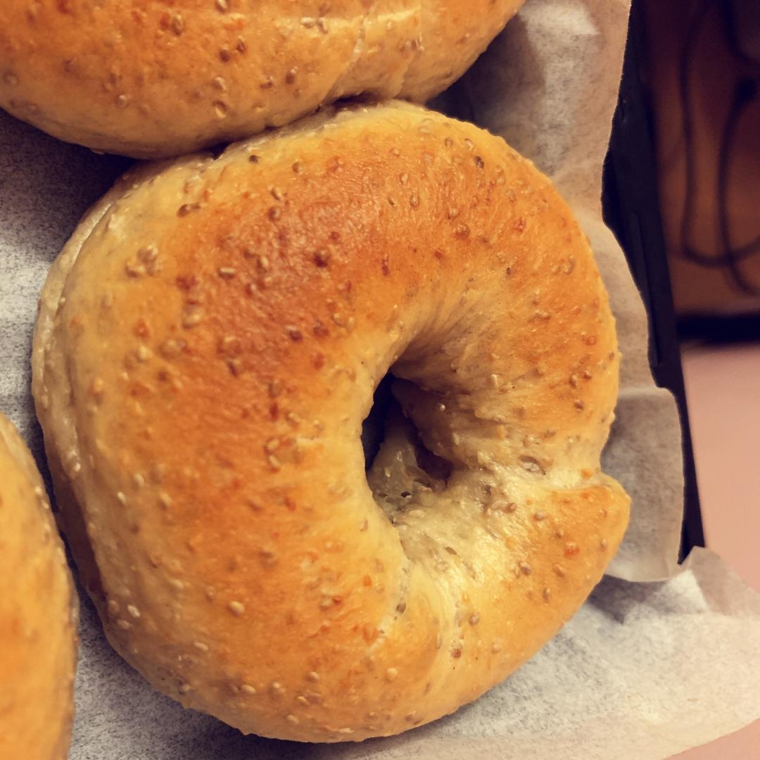 （无油）全麦黑麦贝果bagel~咬劲十足，越嚼越香