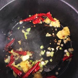 酸菜炖粉条的做法 步骤4