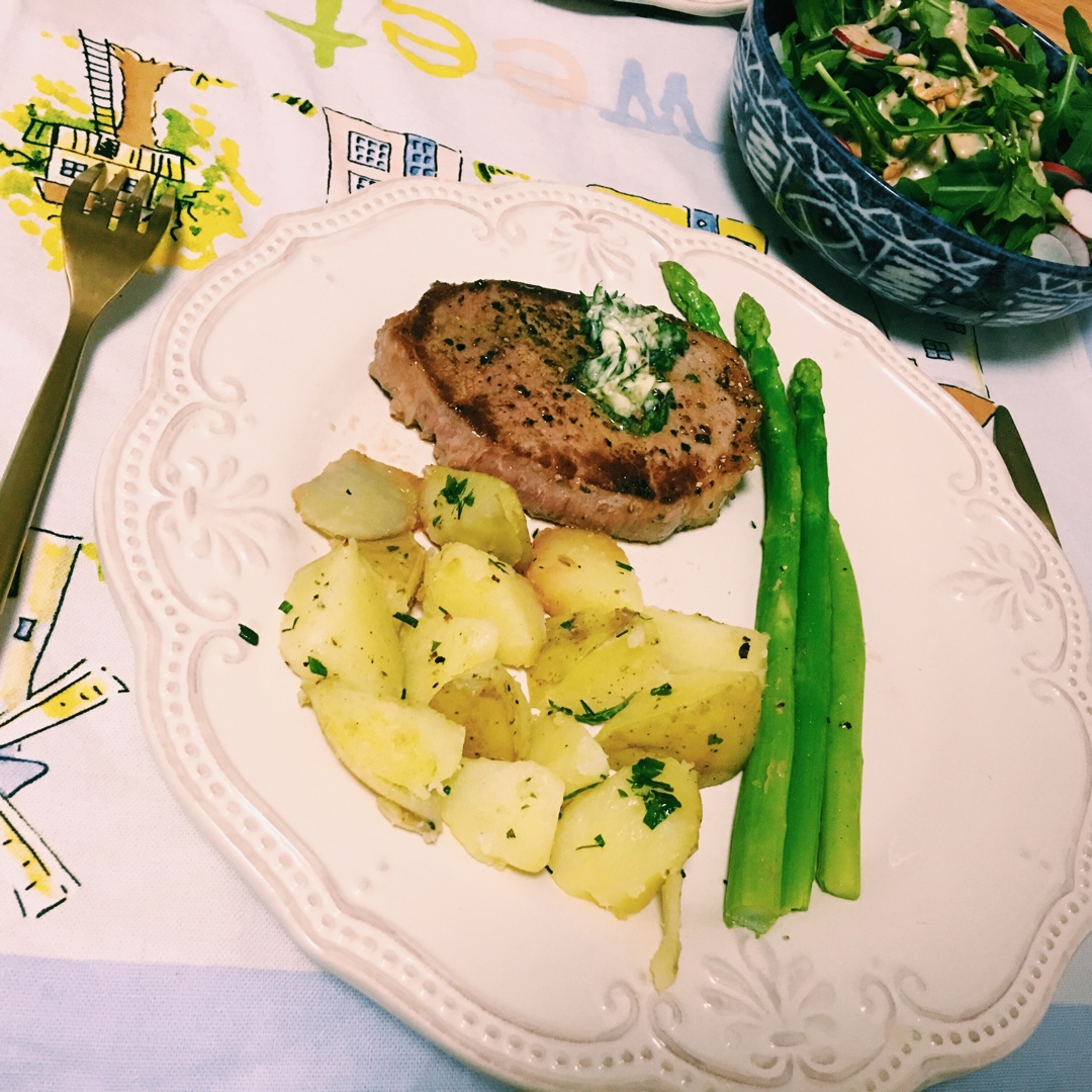 【曼食慢语】西冷牛排配香草黄油