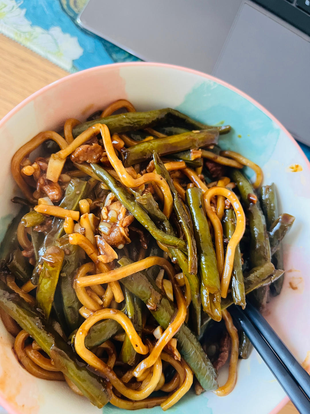 豆角焖面